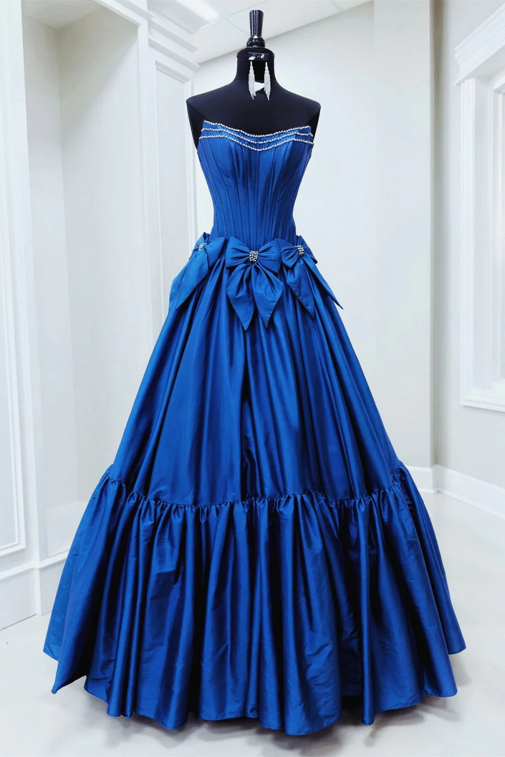 Satin A-Line Strapless Empire With Bows Prom Dress