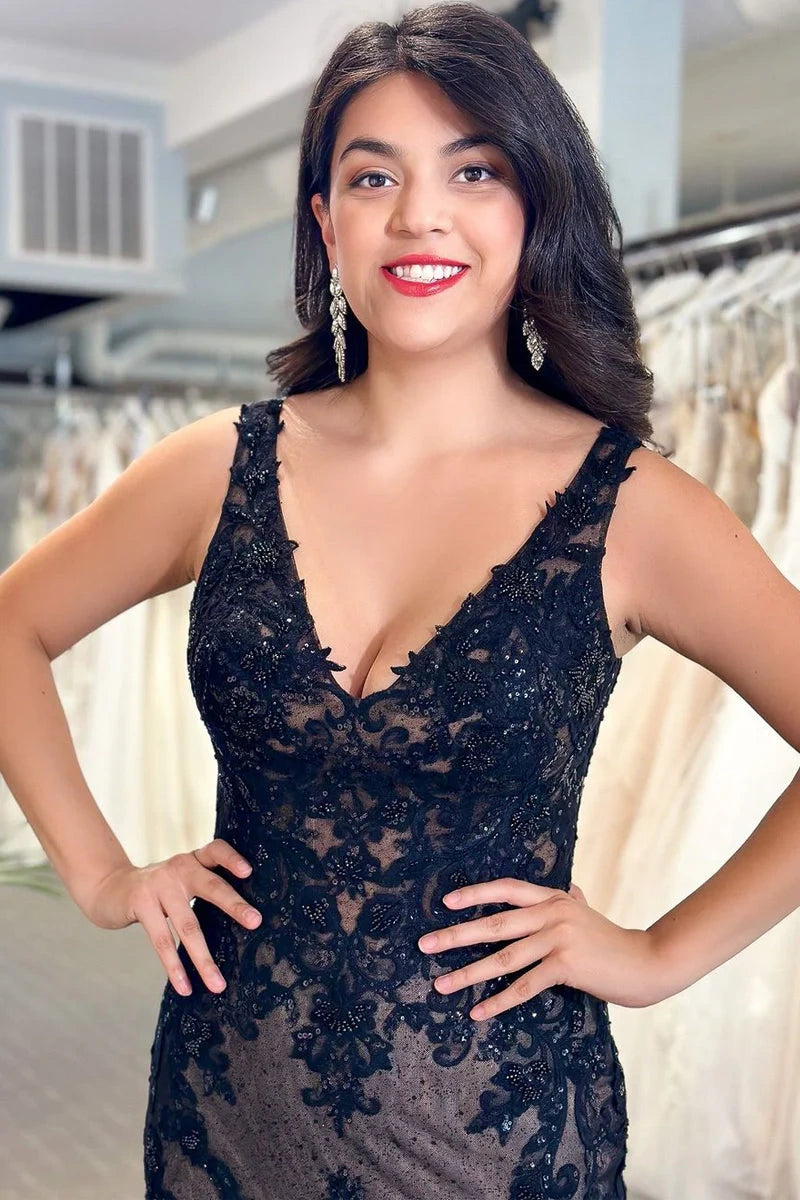 Sexy Black Lace V-Neck Backless Mermaid Wedding Dress