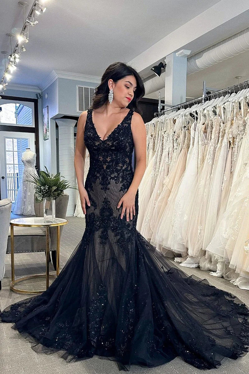 Sexy Black Lace V-Neck Backless Mermaid Wedding Dress