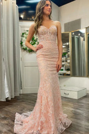 Sexy Sweetheart Strapless Lace Appliques Trumpet Prom Dress