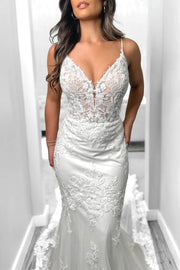 Sexy V-Neck Sleeveless Mermaid Lace Wedding Dress