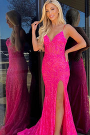 Sexy V-Neck Spaghetti Straps Lace Appliques Trumpet Prom Dress