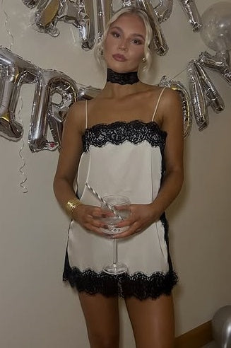 Sheath Lace And Satin Sleeveless Short Party Graduation Dress