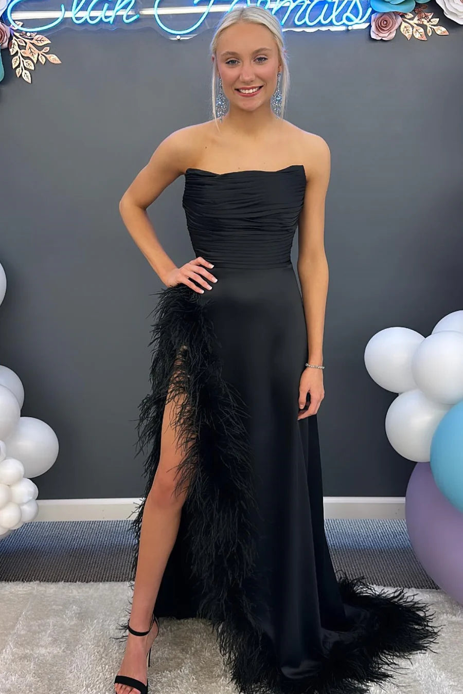 Sheath Strapless Empire With High Slit Feathers Prom Dress