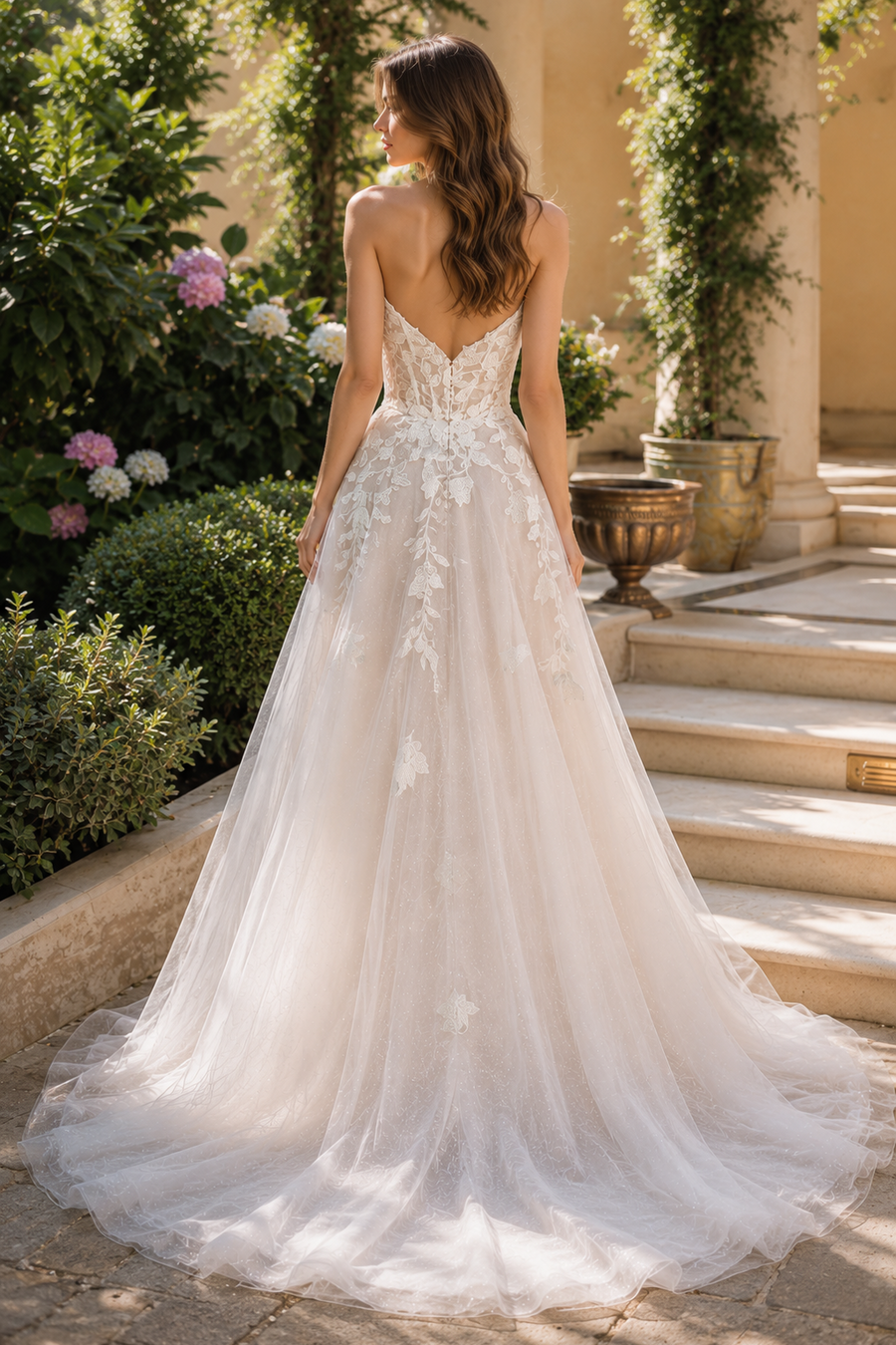 Sheer A-Line Lace Appliques Strapless Backless Tulle Wedding Dress Ivory / US 4
