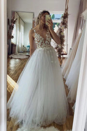 Sheer A-Line Sweetheart Sleeveless Appliques Wedding Dress