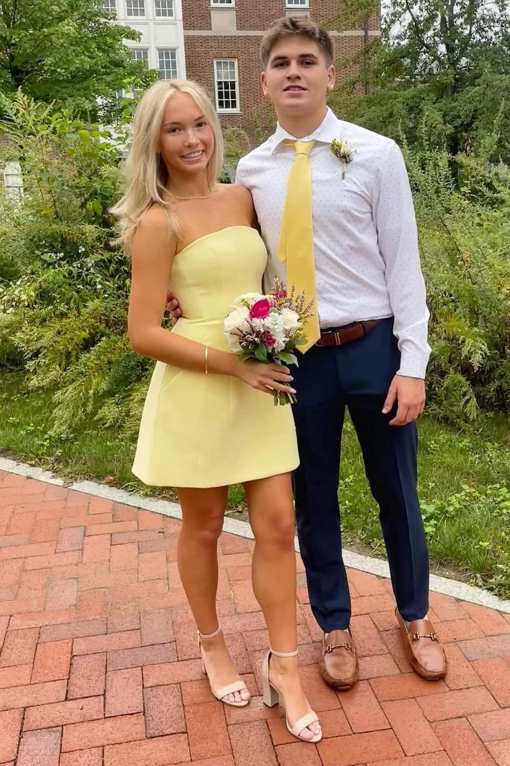Simple Satin A-Line Strapless Mini Party Homecoming Dress