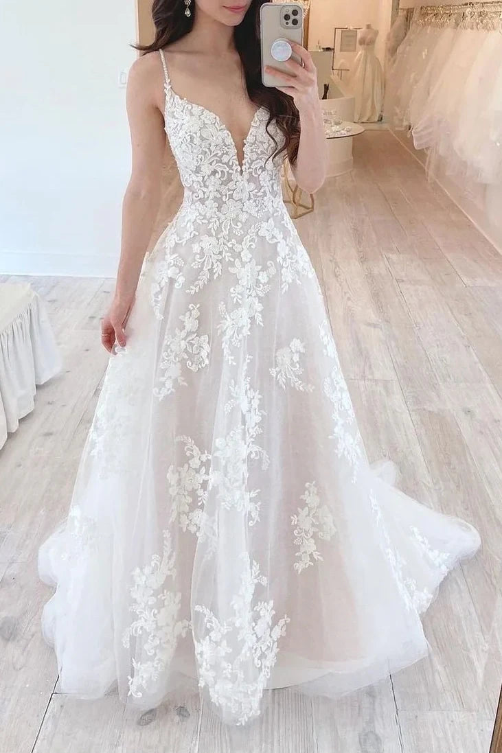 Spaghetti Straps A-Line Appliques Long Wedding Dress