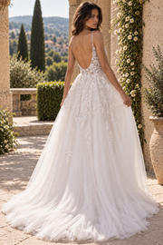 Spaghetti Straps Lace And Tulle A-Line Backless Wedding Dress 