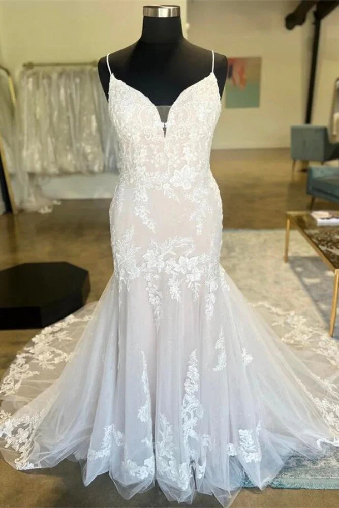 Spaghetti Straps V-Neck Lace Appliques With Tulle Train Wedding Dress