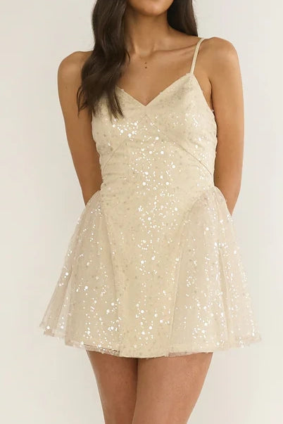 Sparkly A-Line V-Neck Spaghetti Straps Sequin Homecoming Graduation Dress