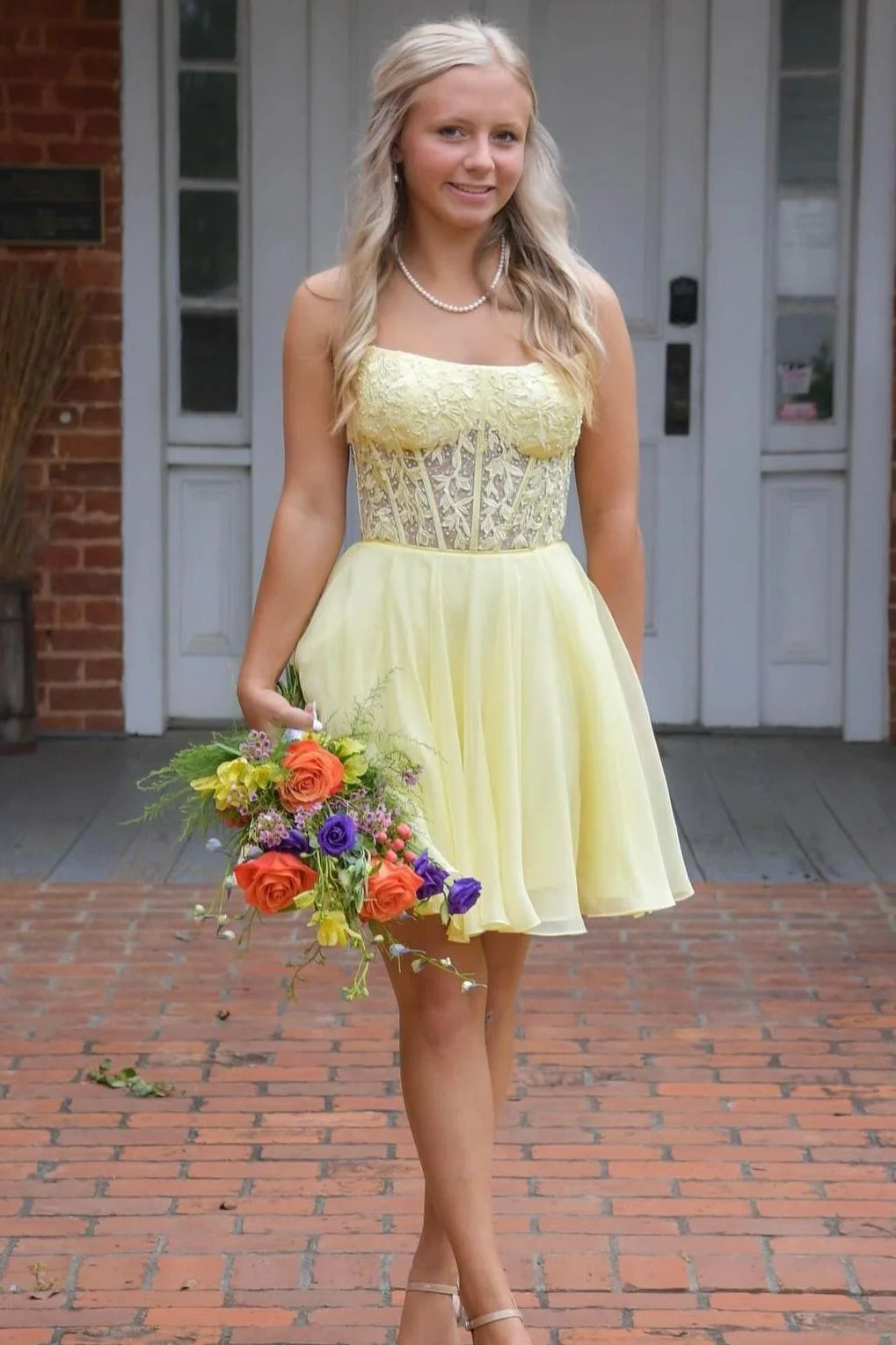 Strapless A-Line Lace And Chiffon Short Party Homecoming Dress
