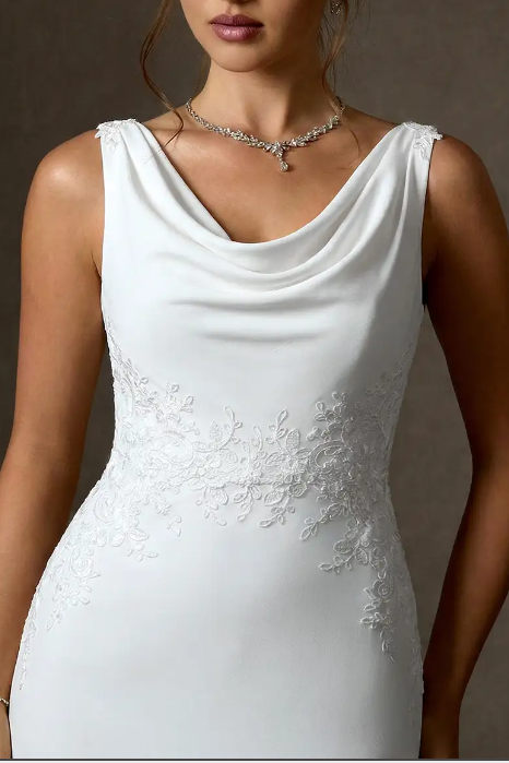 Straps Backless Mermaid Satin Lace Appliques Elegant Wedding Dress