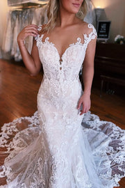 Sweetheart Lace Wedding Dress With Detachable Train