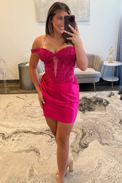 Sweetheart Off-Shoulder Bodycon Appliques Mini Homecoming Dress