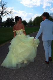 Sweetheart Off-Shoulder Lace Appliques Tiered Tulle A-Line Prom Dress
