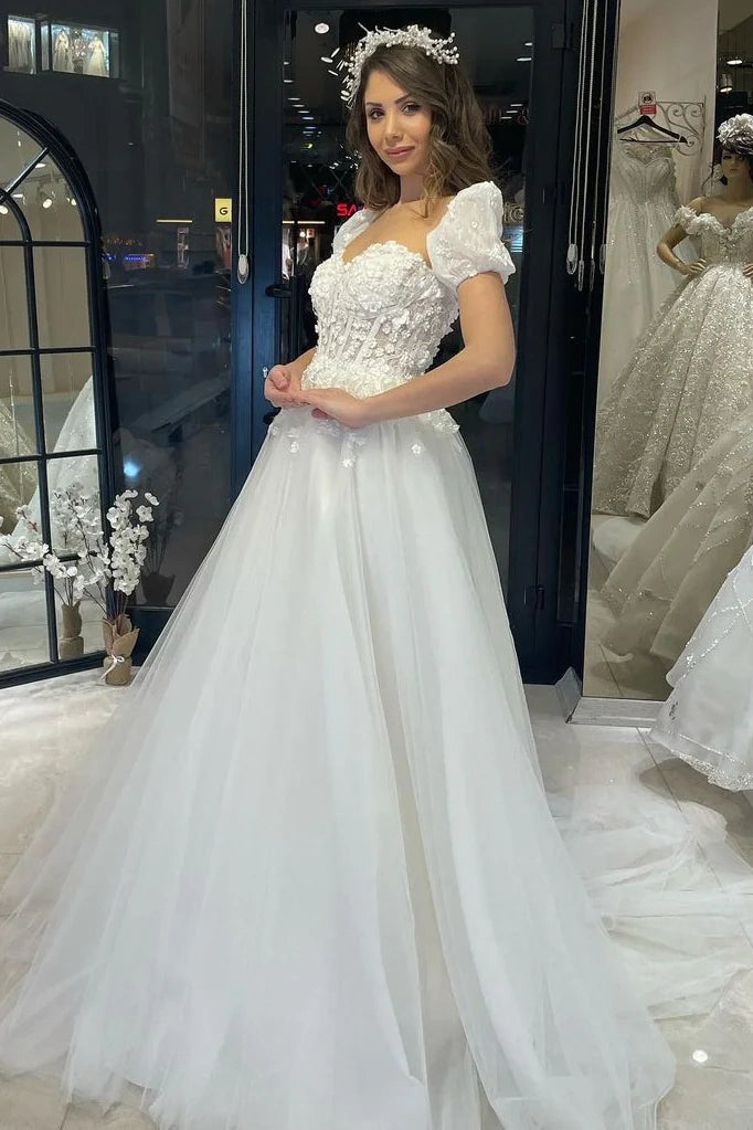 Sweetheart Short Sleeves Tulle A-Line Appliques Wedding Dress