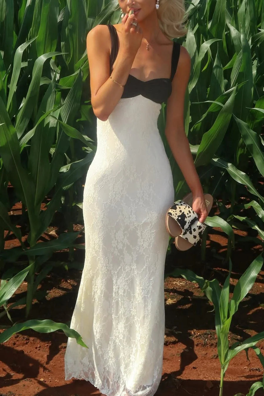 Sweetheart Sleeveles Lace Fitted Floor-Length Party Prom Dress