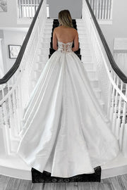 Sweetheart Strapless A-Line Two Tone Wedding Dress