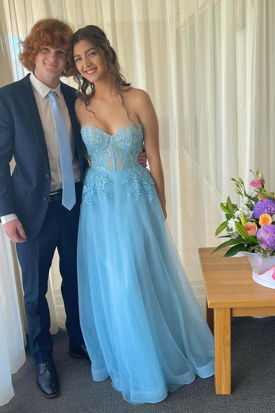 Sweetheart Strapless Tulle A-Line Lace Appliques Party Prom Dress