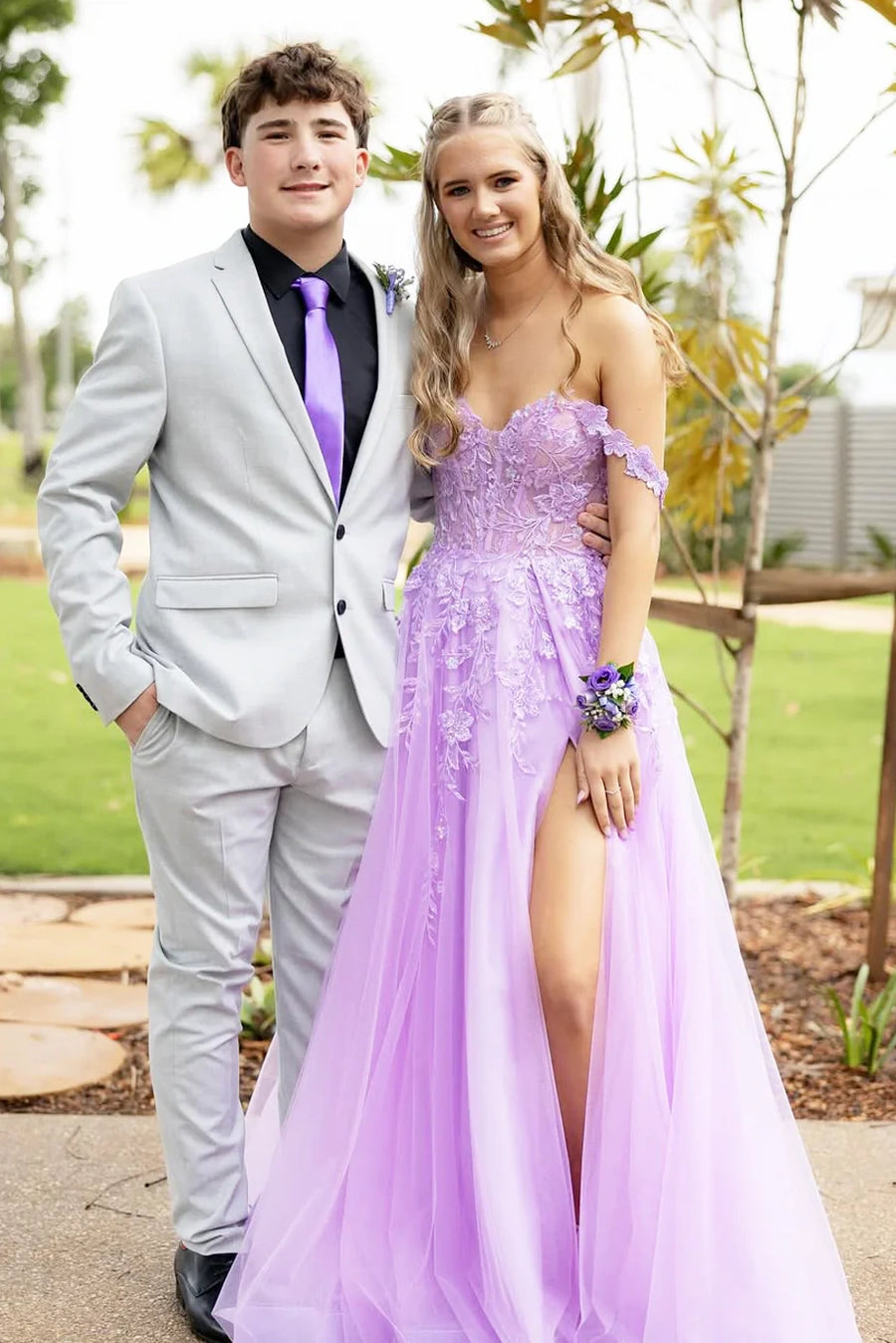 Tulle A-Line Lace Appliques Off-Shoulder Party Prom Dress