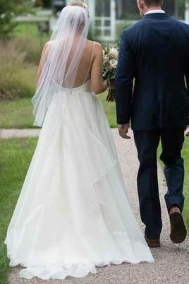 Tulle A-Line Low V-Neck Open Back Wedding Dress