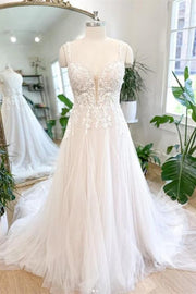 Tulle A-Line Spaghetti Straps Sweetheart Empire Lace Appliques Wedding Dress