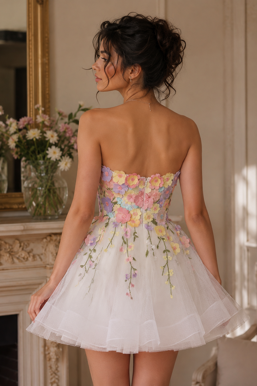 Tulle A-Line Sweetheart Strapless Floral Appliques Mini Homecoming Dress