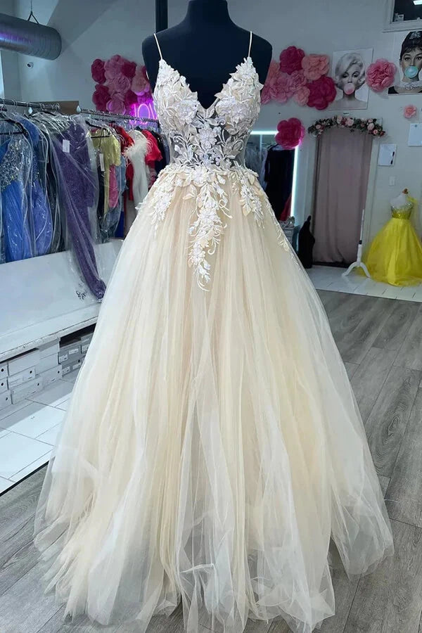 Tulle A-Line V-Neck Backless Appliques Prom Dress