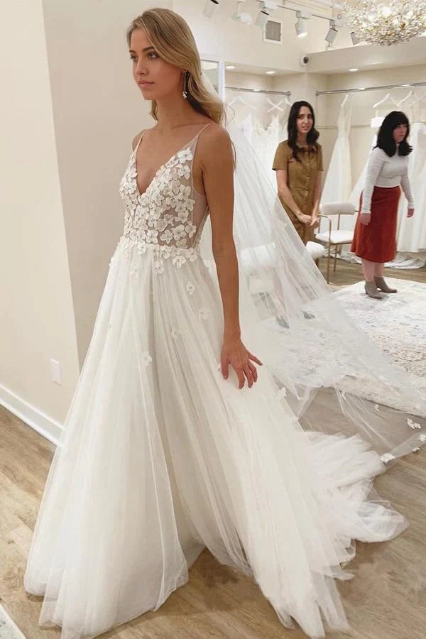 Tulle A-Line V-Neck Sleeveless Appliques Beach Wedding Dress