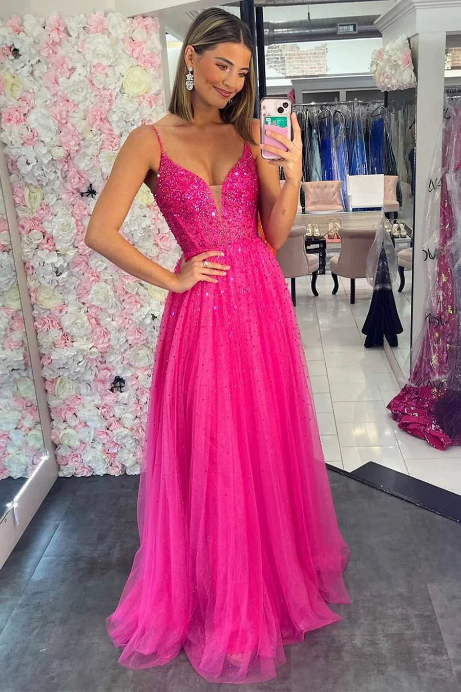 Tulle A-Line V-Neck Sleeveless Beaded Appliques Prom Dress