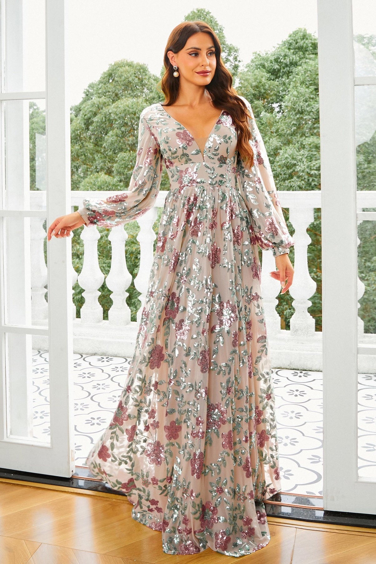 V-Neck Backless A-Line Long Sleeves Floral Appliques Prom Dress