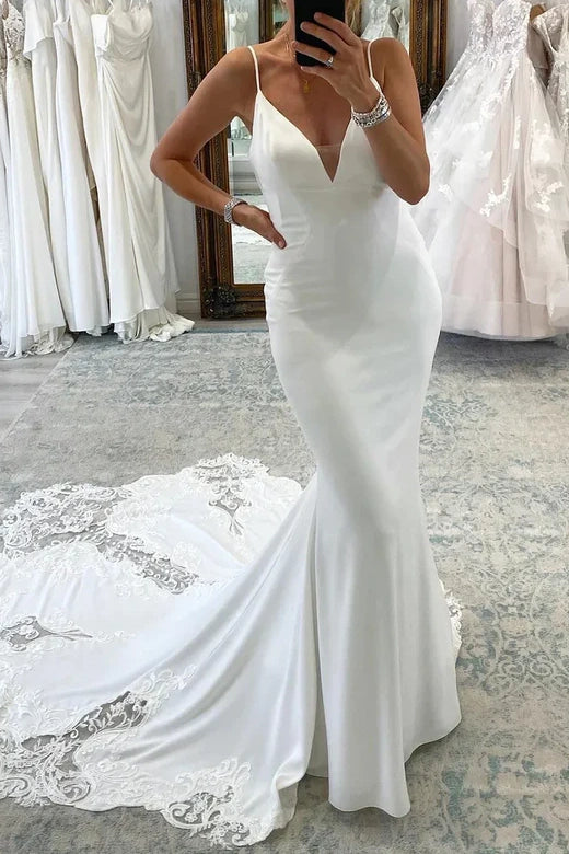 V-Neck Spaghetti Straps Open Back Wedding Dress With Train