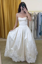 White Sweetheart  A-Line Satin Party Prom Dress With Lace Appliques