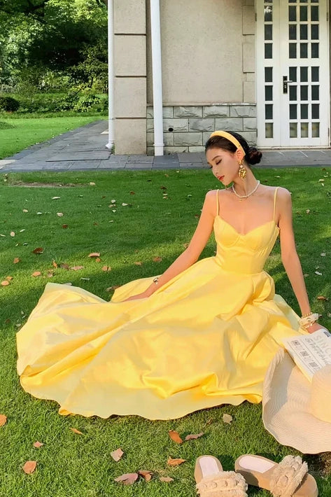 Yellow Satin A-Line Spaghetti Straps Empire Holiday Prom Dress