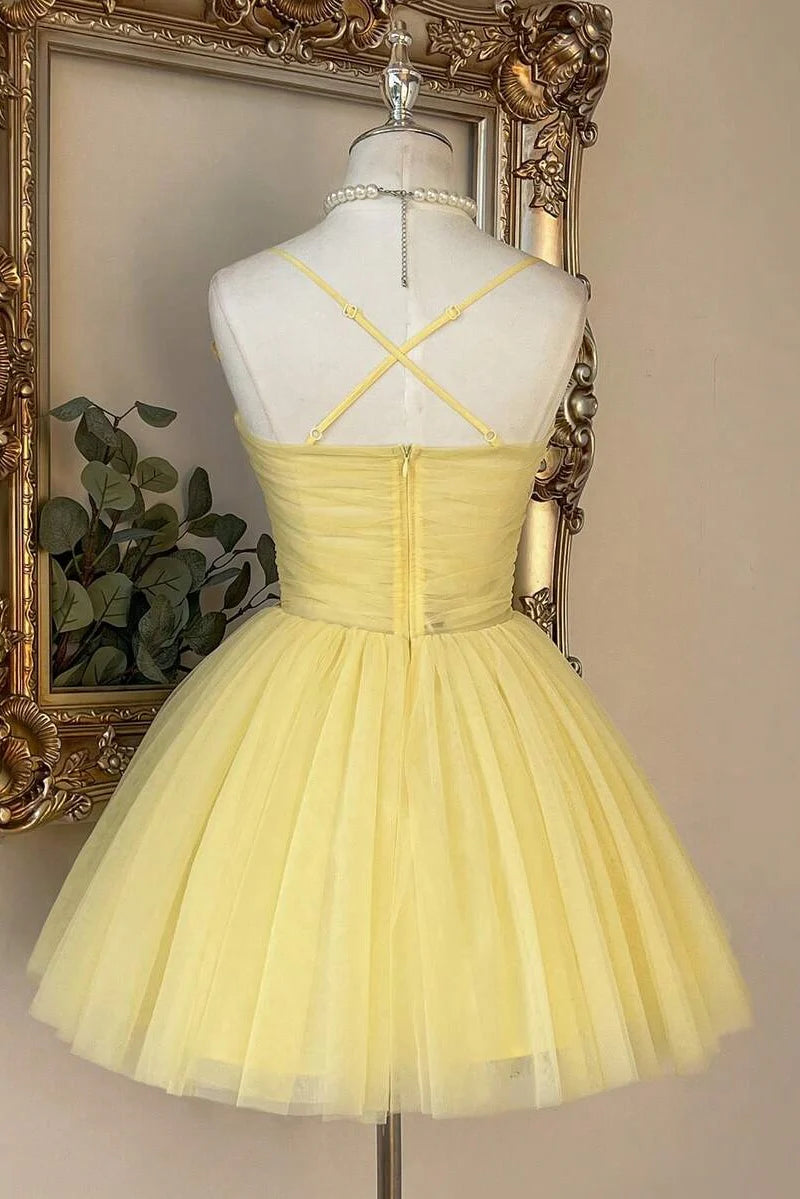 Yellow Spaghetti Straps Tulle A-Line Floral Appliques Homecoming Dress