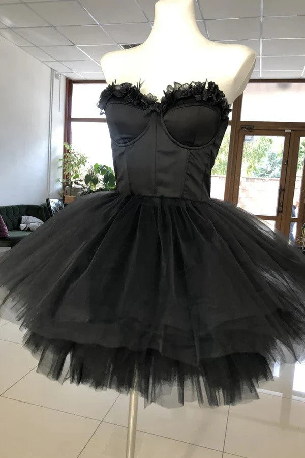 Black Sweetheart Puffy Short Prom Dress, Cute Tulle Homecoming Dress Black / US 12