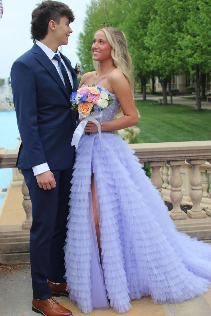 Sexy Tulle A-Line Sweetheart Strapless Tiered Appliques Prom Dress