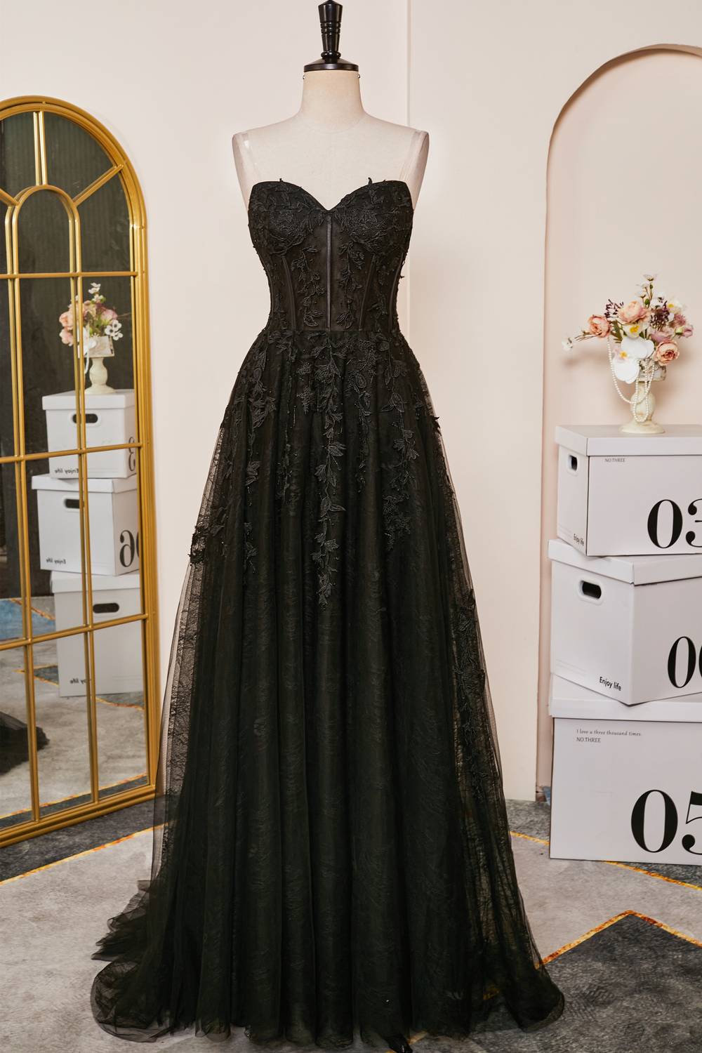 Black Lace-Up Strapless Appliques A-line Long Prom Dress