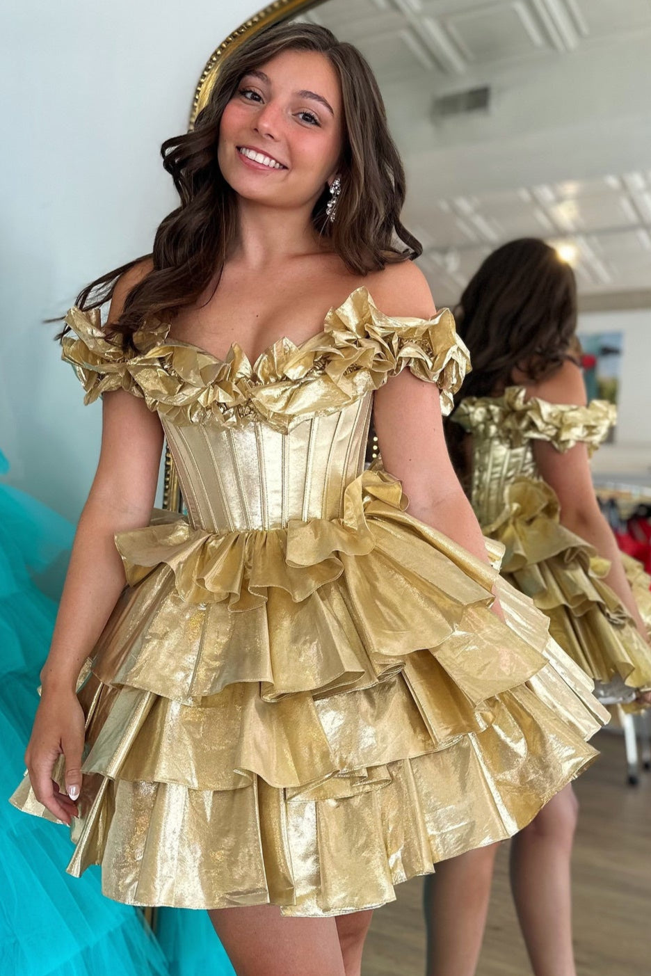 Blue Off-the-shoulder A-line Satin Appliques Mini Homecoming Dress