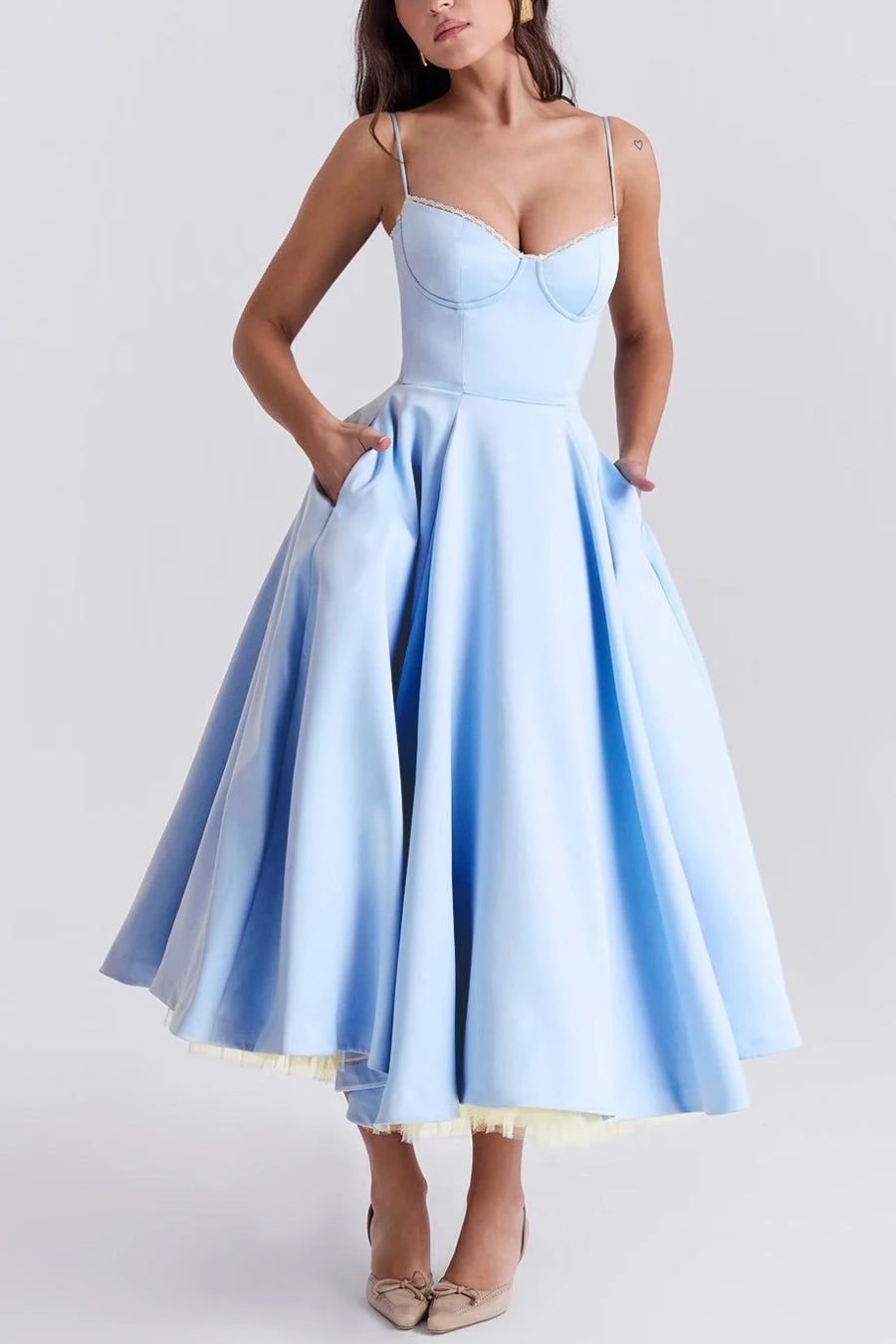 Elegant Green Satin Evening Prom Dress with Spaghetti Straps