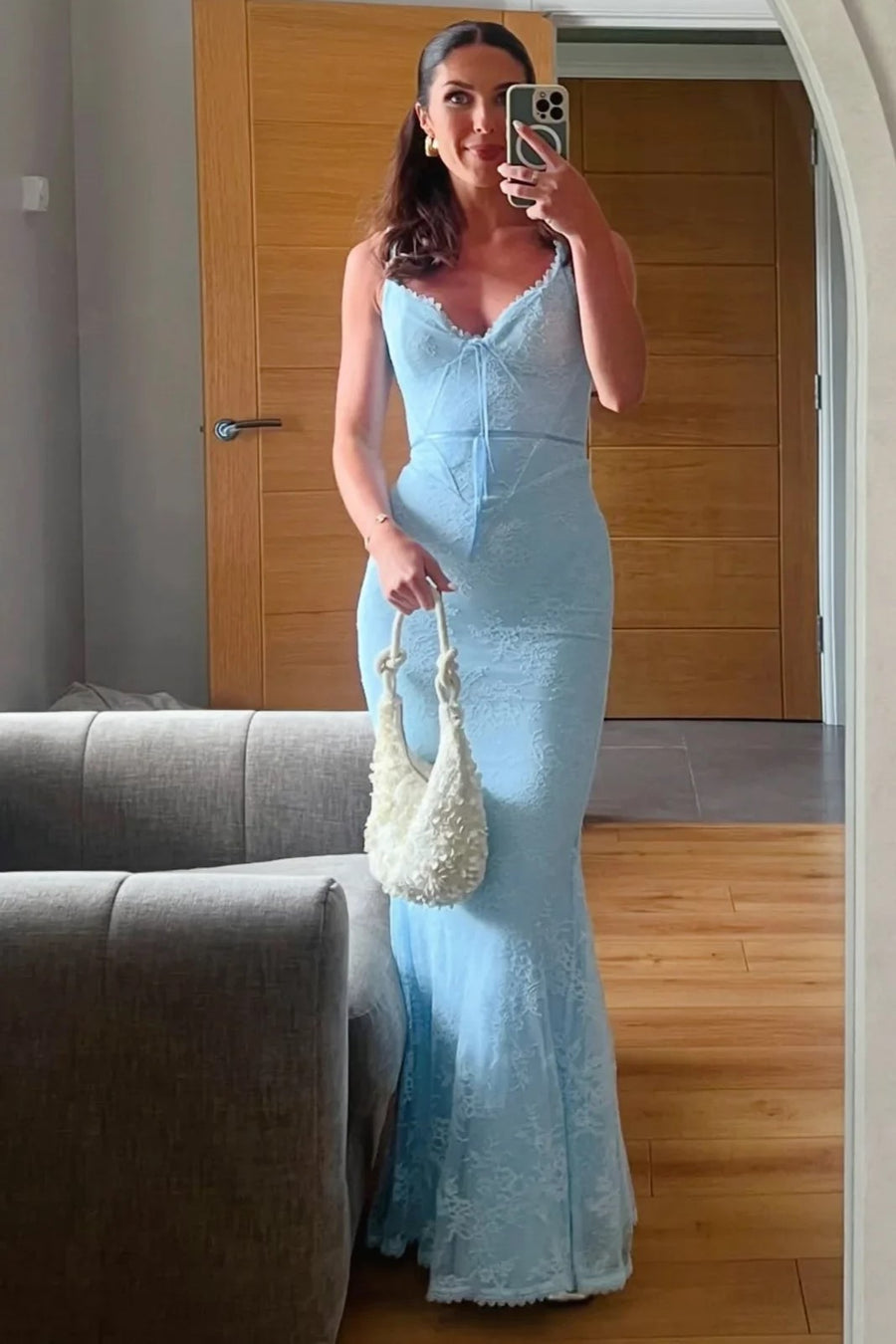 Chic Straps V-Neck Blue Lace Long Mermaid Prom Dress