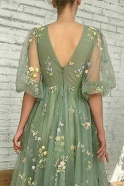 Elegant Green Floral Embroidered Prom Dress with Puff Sleeves