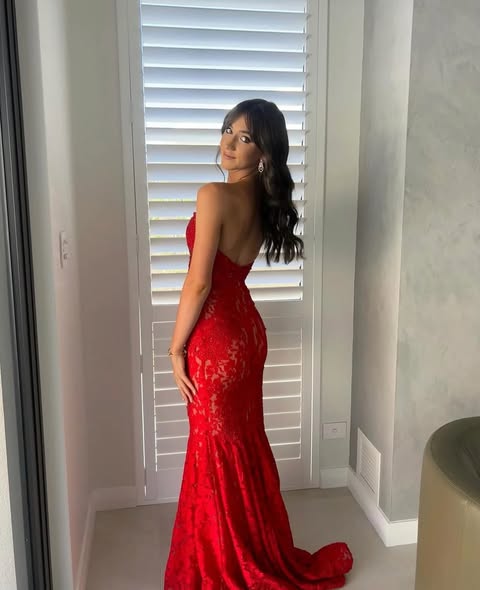 Sexy Red Sweetheart Strapless Lace Mermaid Party Prom Dress