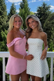 Modest Off-Shoulder A-Line Satin Red Short Party Homecoming Dress