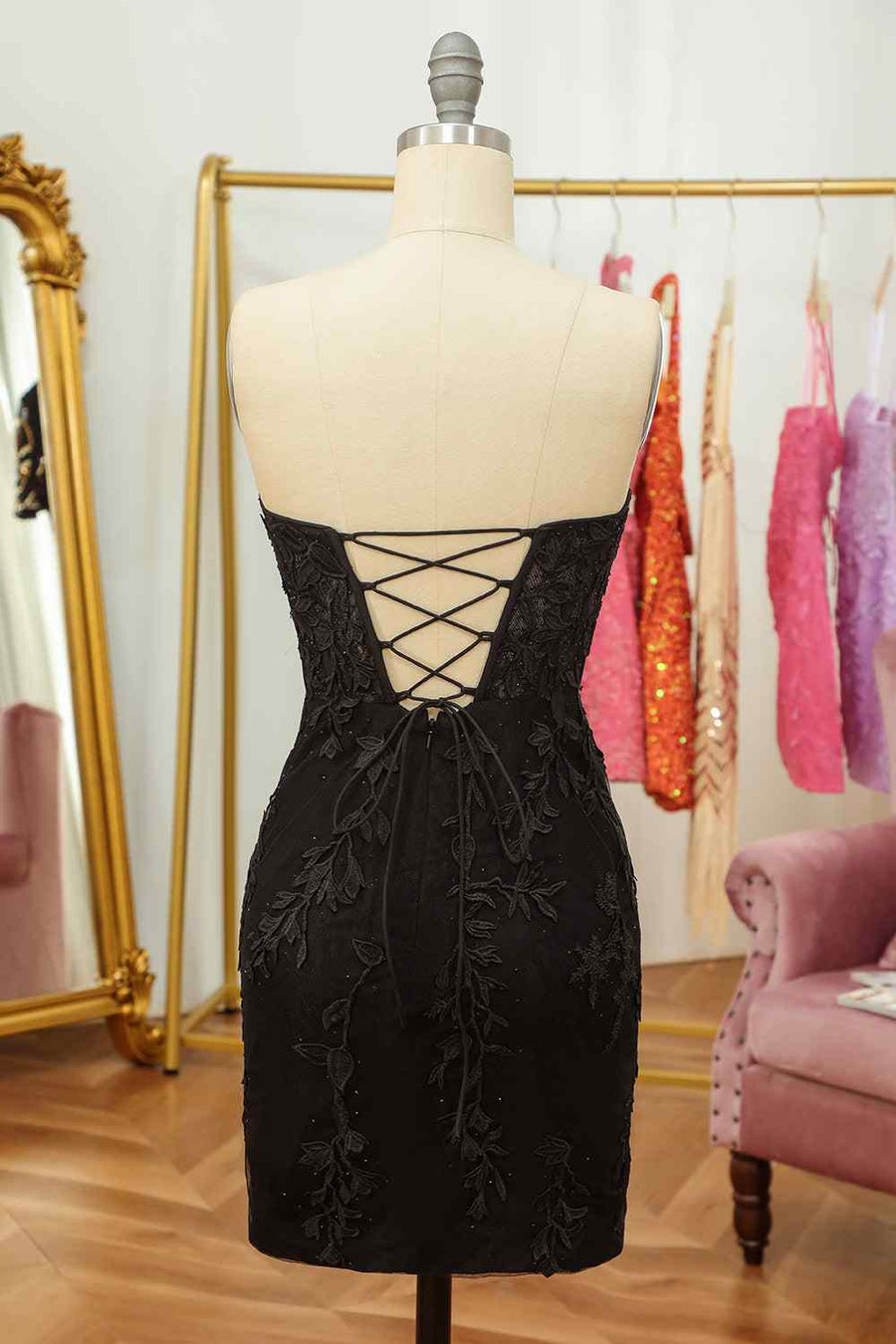 Black Sheath Strapless Lace-Up Back Applique Mini Homecoming Dress
