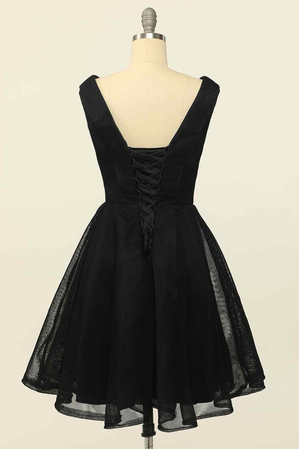 Black A-line V Neck Sleeveless Lace-Up Back Tulle Mini Homecoming Dress