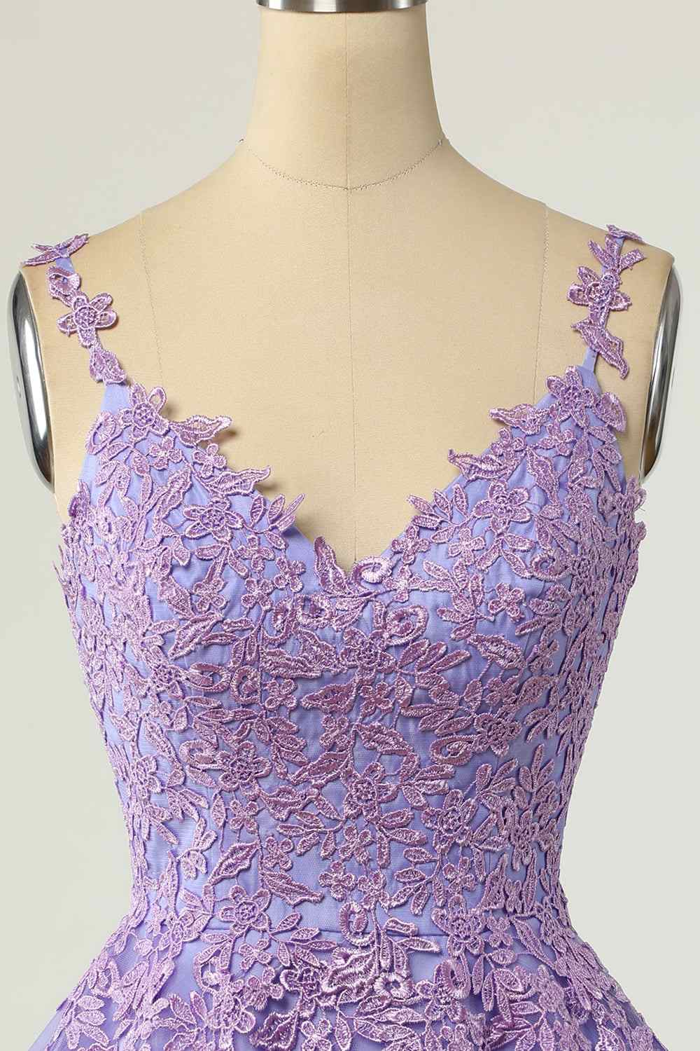 Lilac A-line V Neck Lace-Up Applique Mini Homecoming Dress