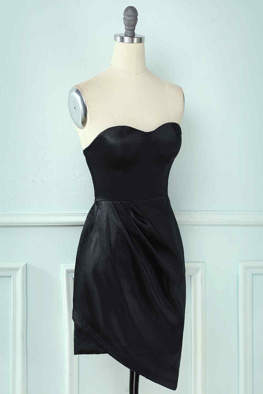 Black Sheath Strapless Sweetheart Pleated Leather Mini Homecoming Dress