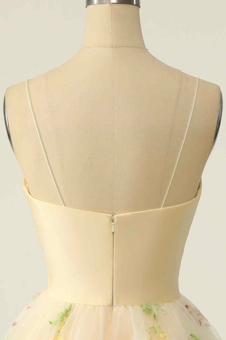 Light Yellow A-line Spaghetti Straps Appliques Tulle Mini Homecoming Dress